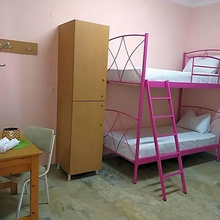 Youth Anna Hotel *